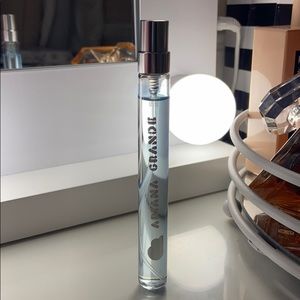 Ariana Grande Cloud Purse Spray